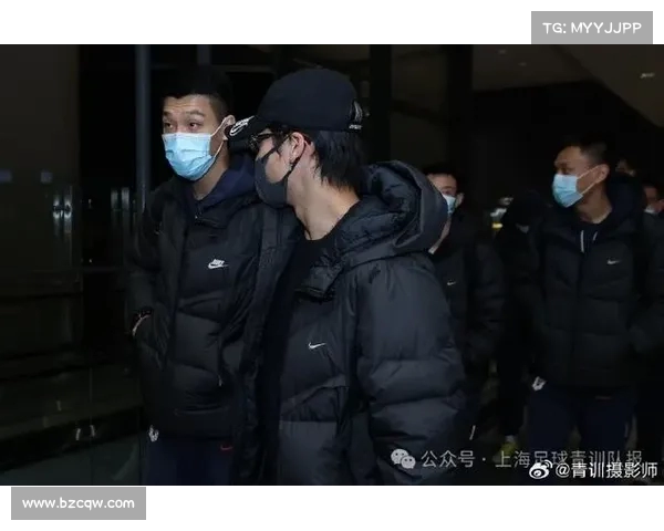 泰山队凌晨4点出发前往比赛地 航班信息曝光引关注 泰山队凌晨4点出发前往比赛地 航班信息曝光引关注